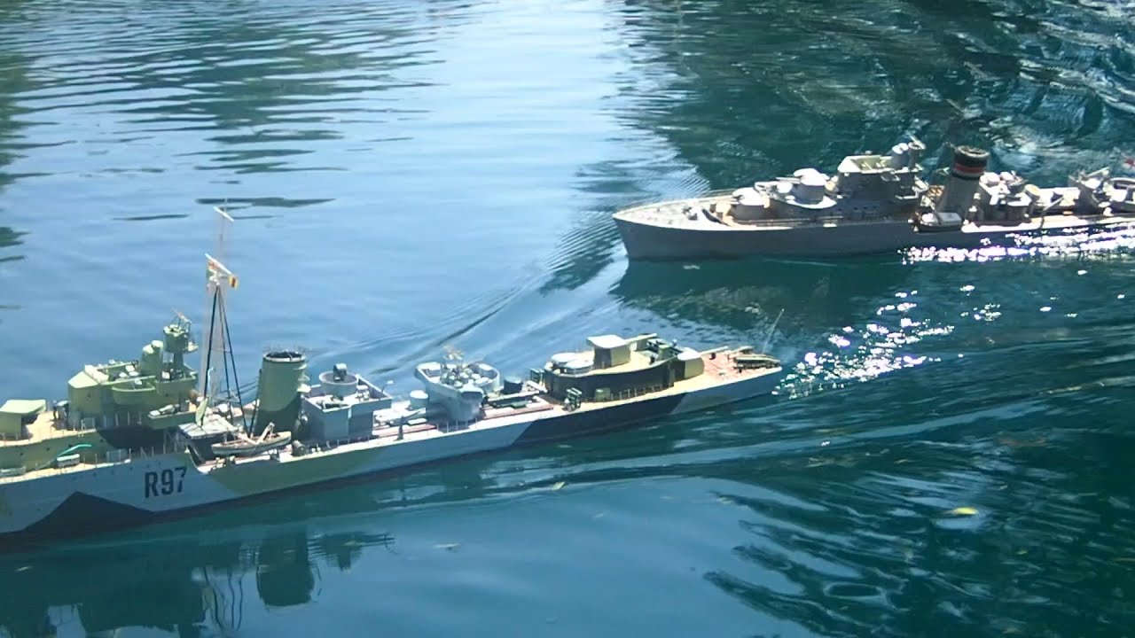 H.M.S GRENVILLE & H.M.S JARVIS Deans marine kits on the water