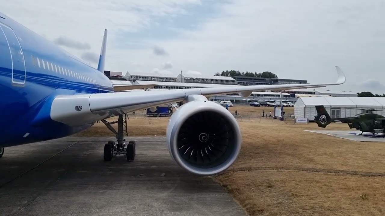 Farnborough Airshow: Rundgang durch und um den Airbus A350 der ITA