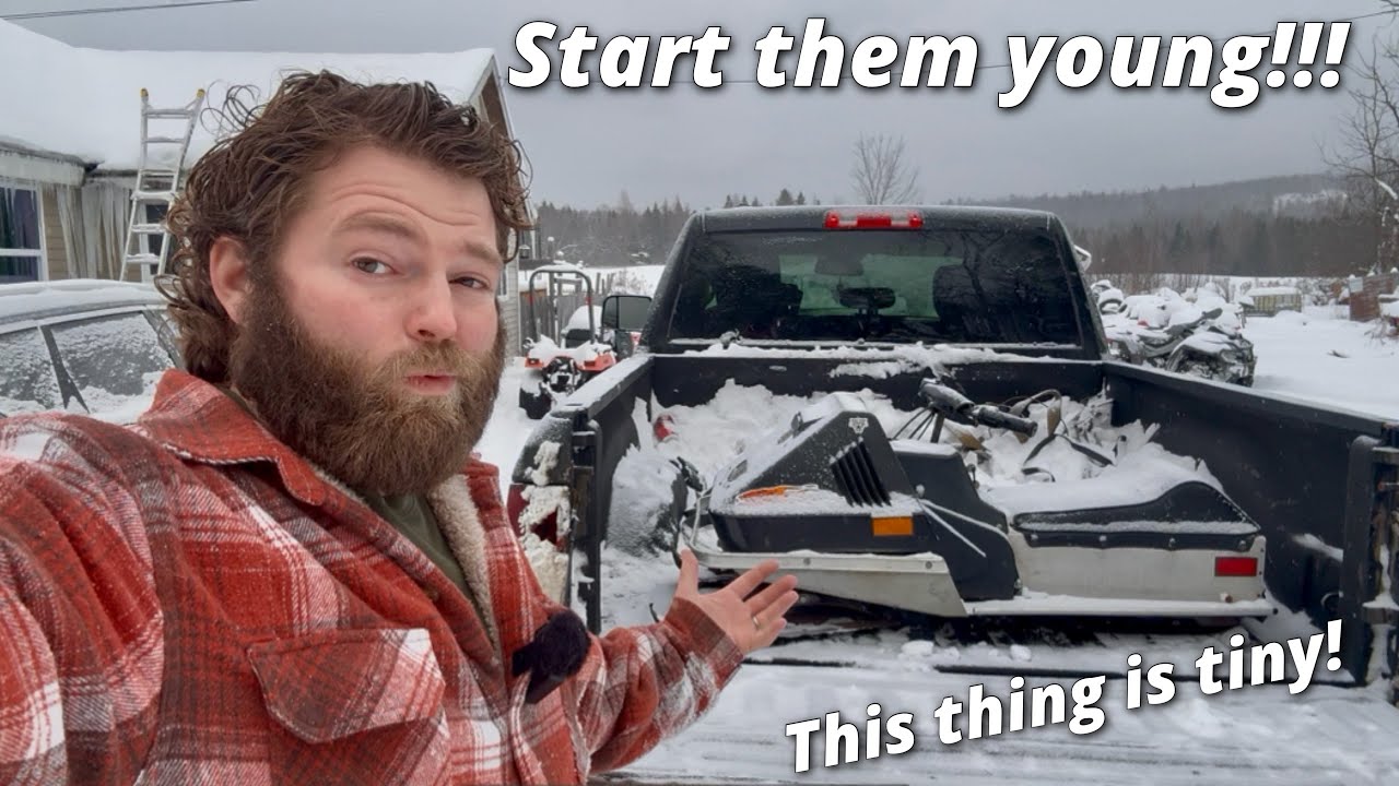 I Bought the SMALLEST Snowmobile i could find!!! 1978 Arctic Cat Kitty Cat