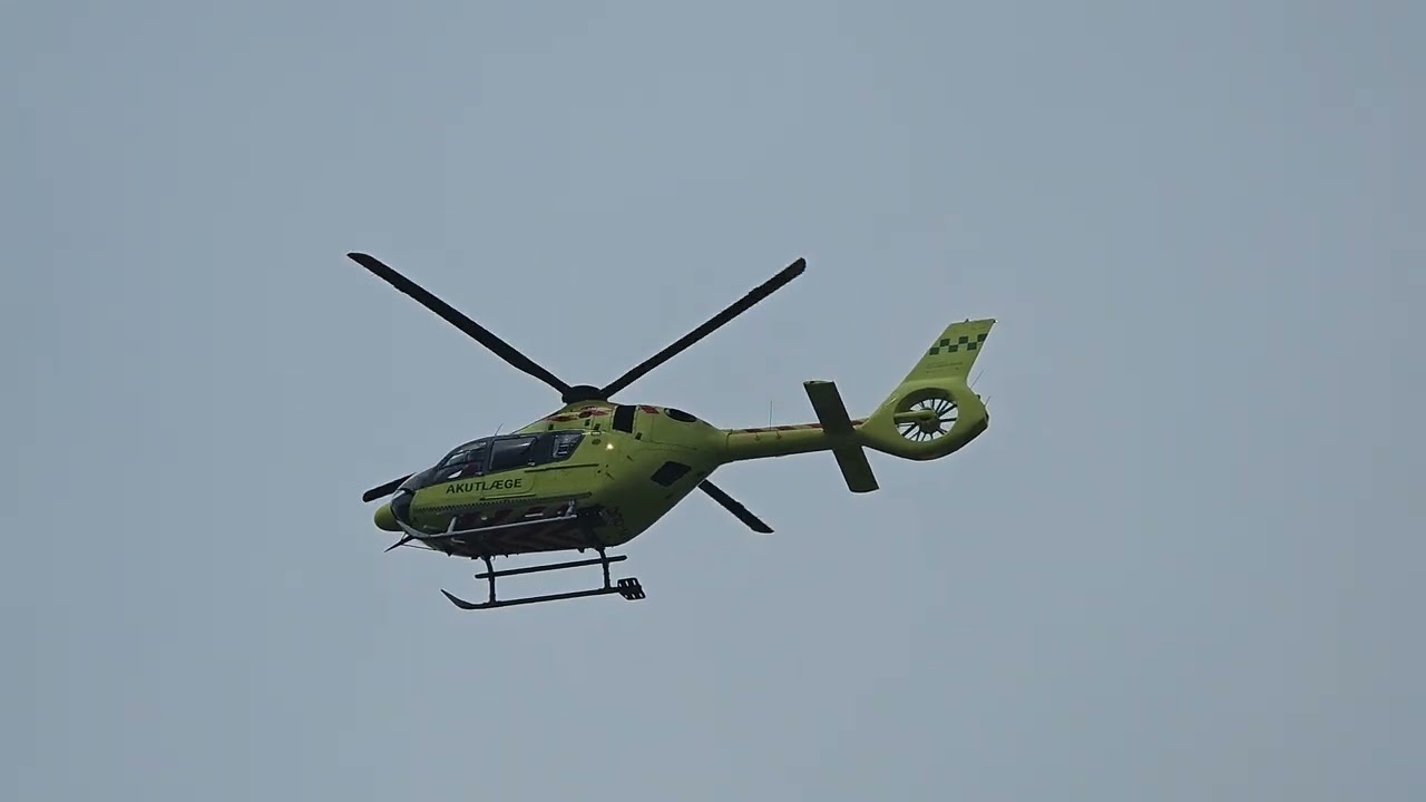 DOC87 (LN-OUC) Landing @ billund airport Denmark
