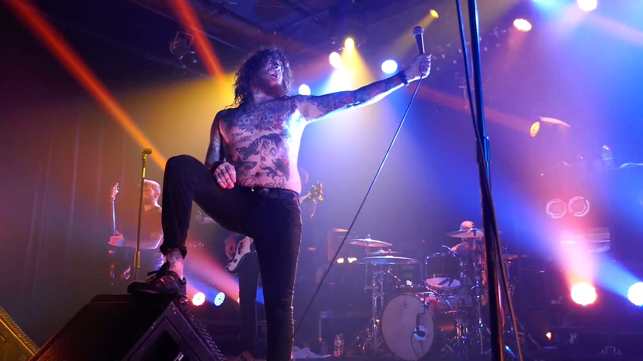 The Devil Wears Prada (12) Transgress @ Vinyl Music Hall (2017-10-16)