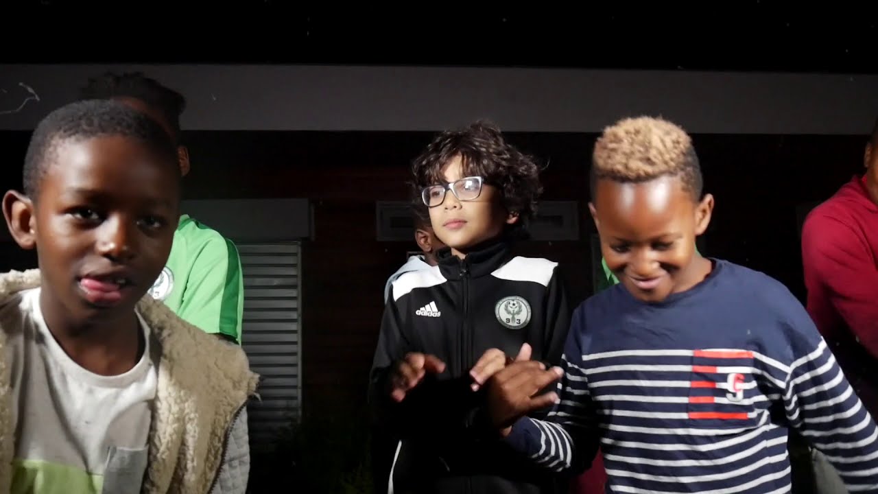 Blaxo Reseaux - INITI&Eacute; (Clip) #AfriCloud