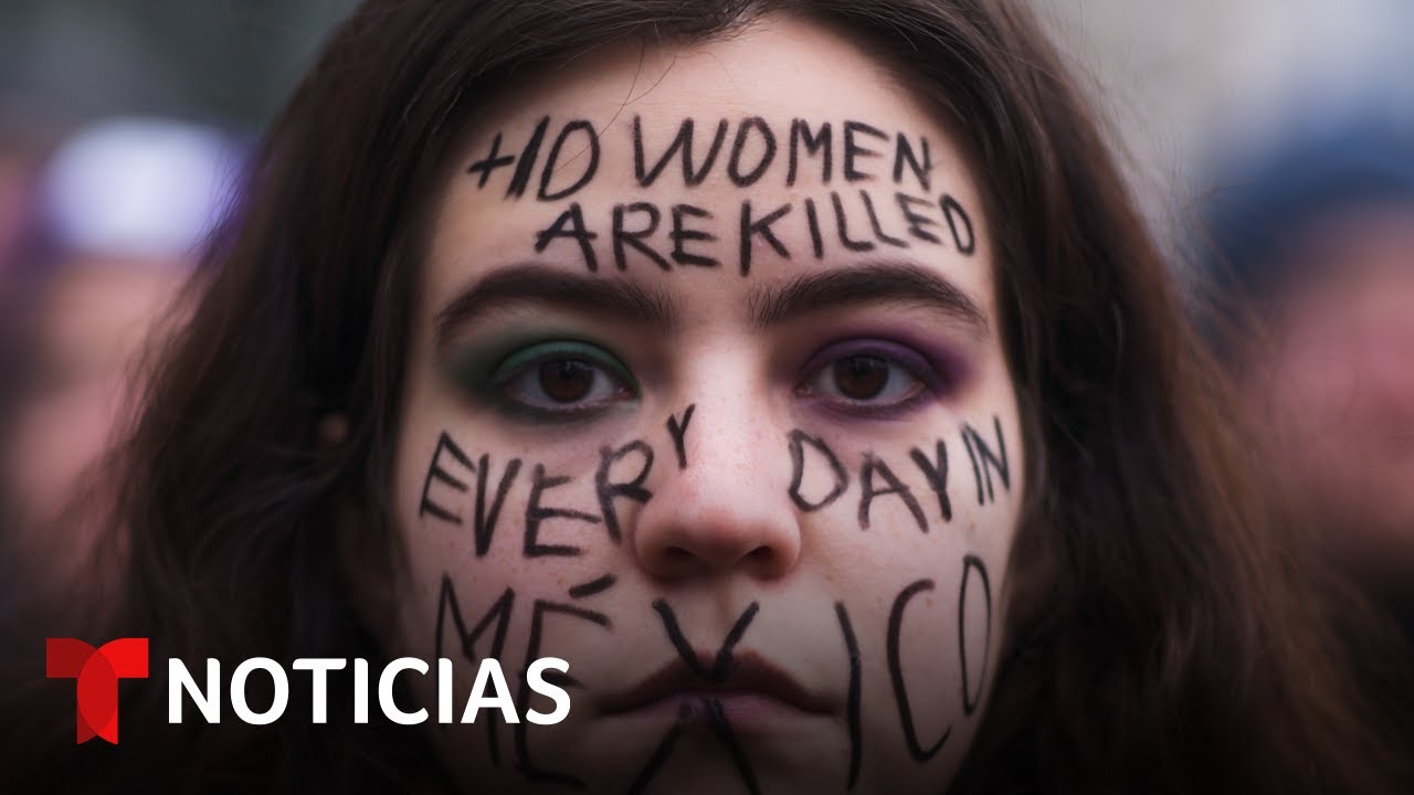 Manifestantes marchan en México en el Día de la Mujer