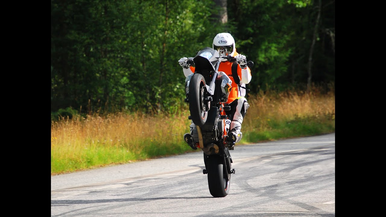 KTM 990 SMR - Wheelie Tips!