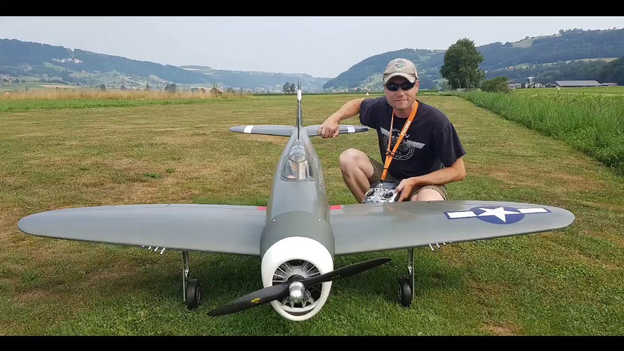 Top Flite P-47 Razorback mit Saito FG-60R3