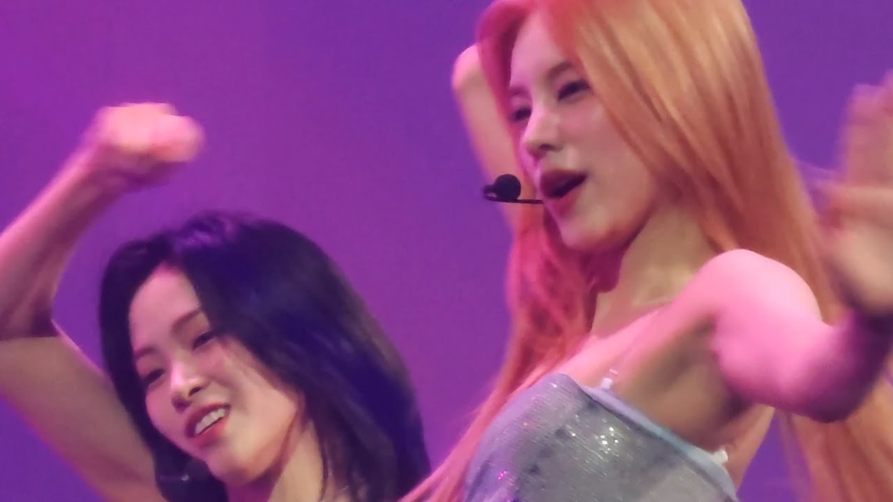 있지 콘서트 12. Dynamite