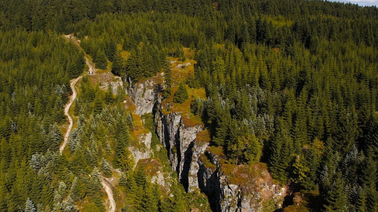 Horní Blatná, Vlčí jámy, Ledová jáma, Blatenská rozhledna