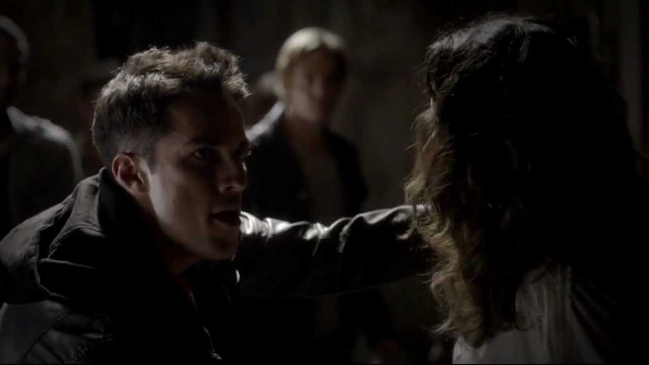 Tyler and Caroline (4x08 - We'll Always Have Bourbon Street)