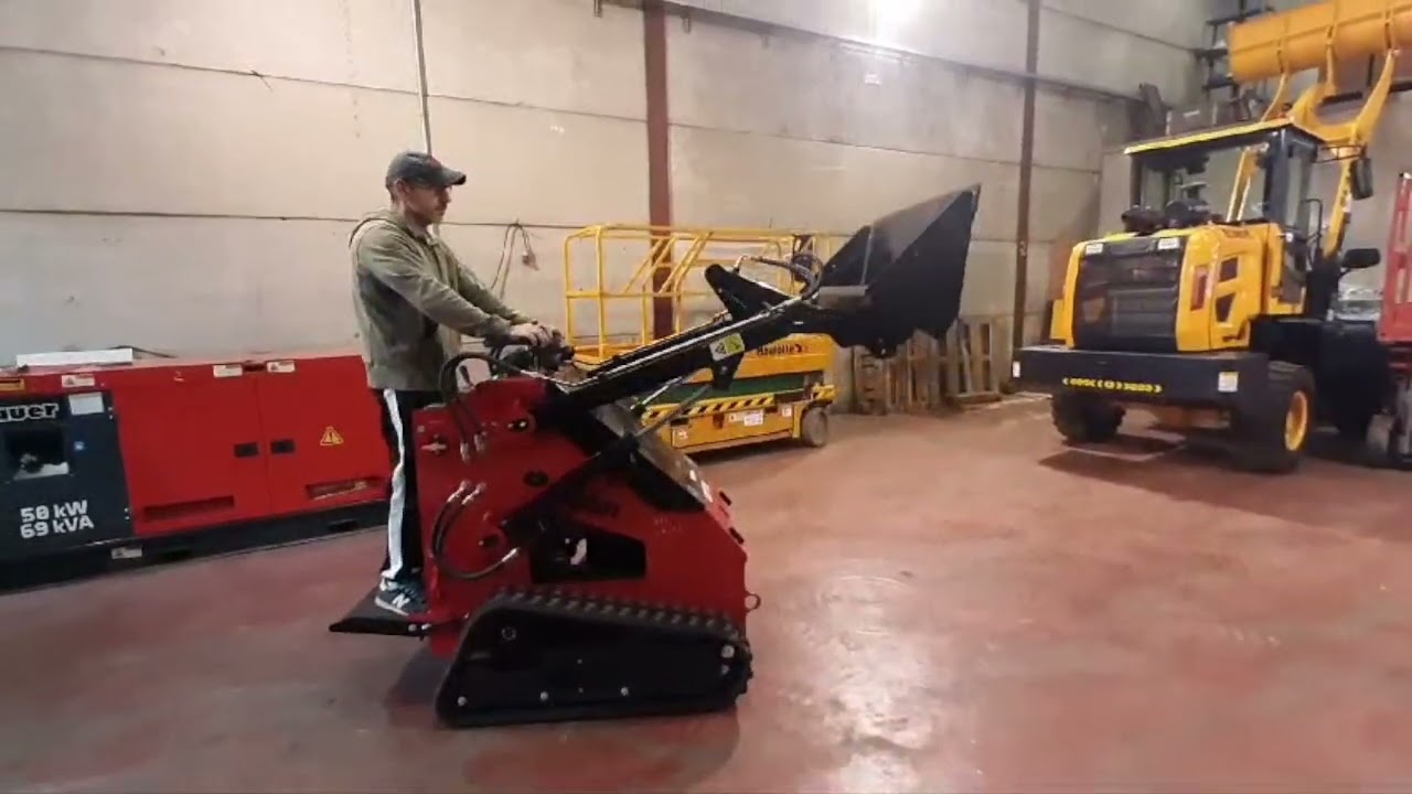 Minicargadora CAPTOK CK380T