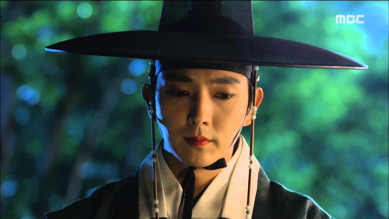[Scholar Who Walks The Night] 밤을 걷는 선비 4회 - Lee Joon-ki cures 이준기, 피 보고도 이유비 능숙하게 치료  20150716