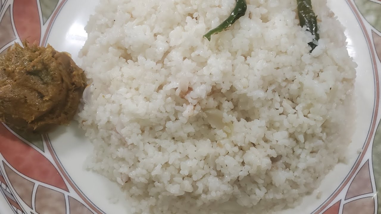 খুদের ভাত সাথে আছে কুমর ফুল ভর্তা 