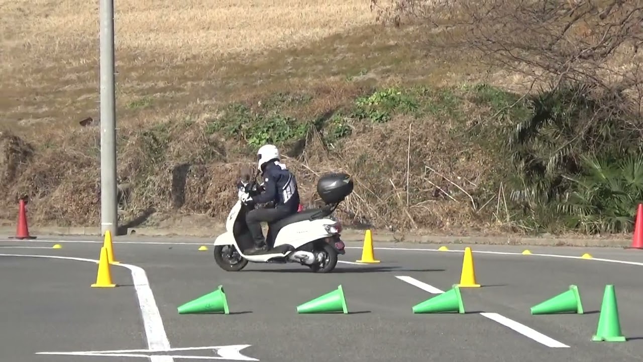 アドレス125（DP12H）でジムカーナ　122%