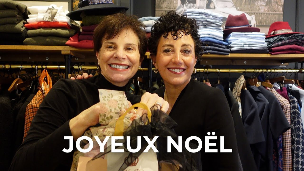 Idées mode et cadeaux de la vitrine festive de la boutique