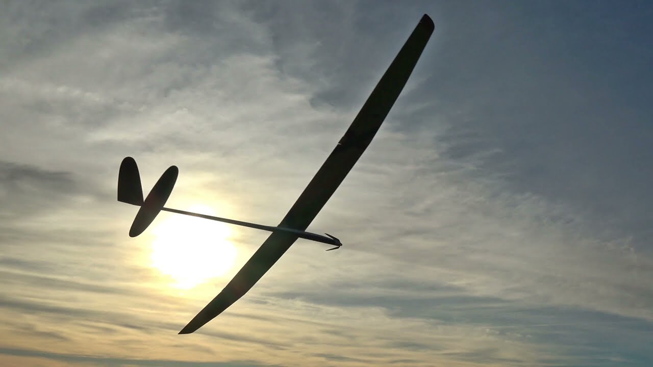 Scalar F5J von Art Hobby trifft Airliner