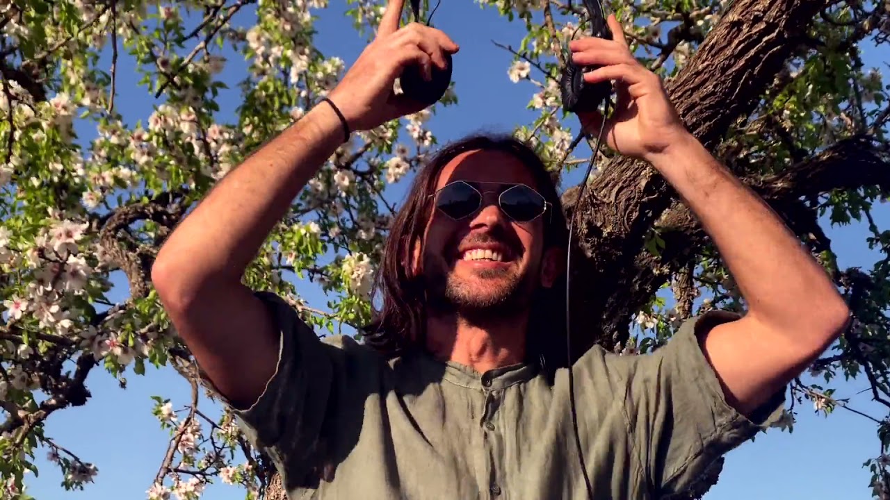 Valentín Huedo: All day i dream of Almond Blossom in ibiza