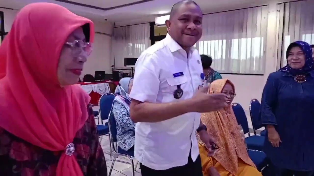 Acara pertin fklu Kel Makasar Jaktim yg k 3 Alhamdulillah d hadirin SM pak lurah. 