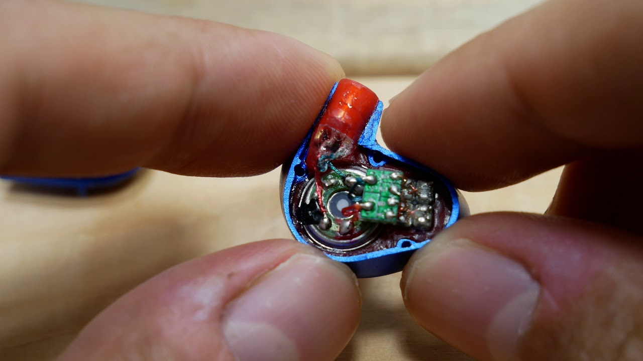 Что внутри IEm (разборка)