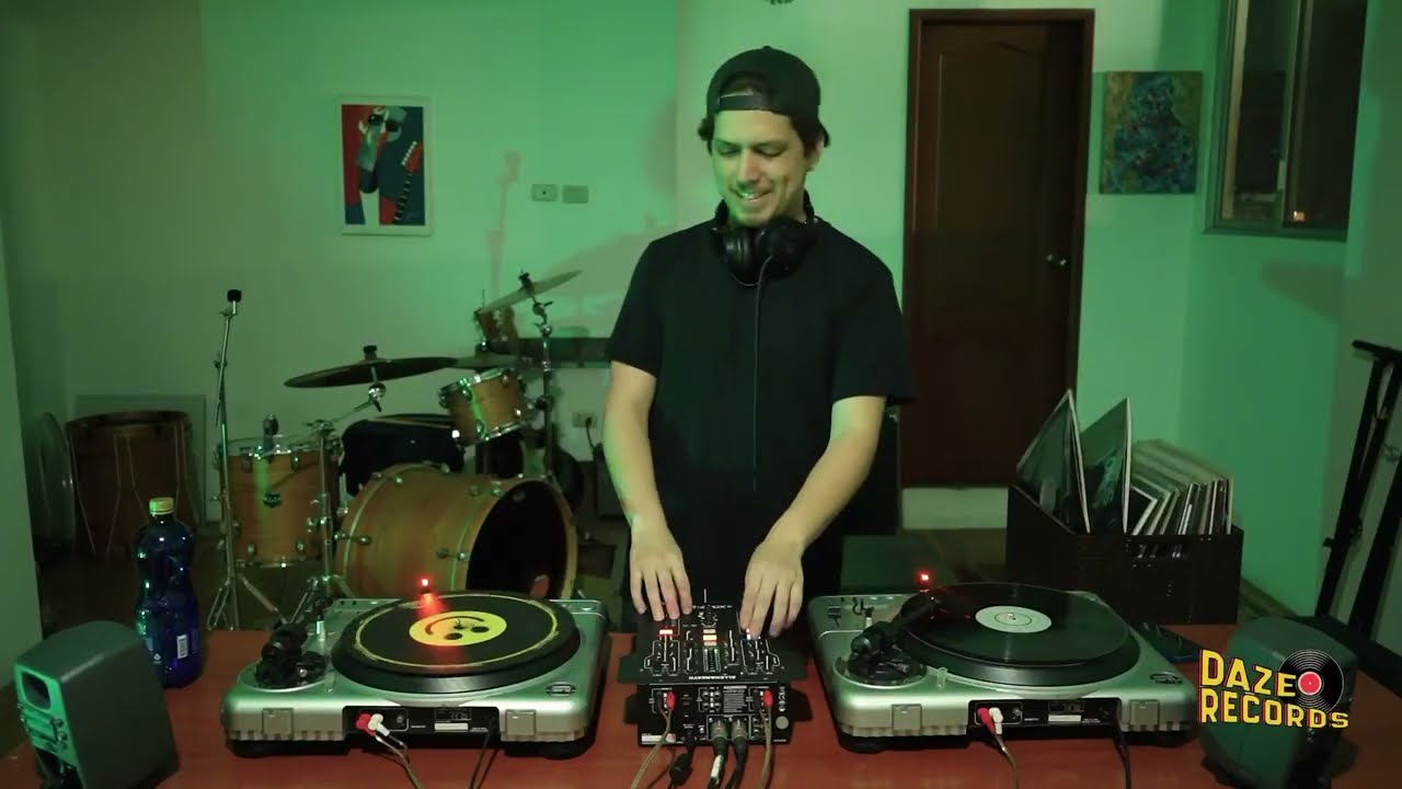 Daze @ Daze Records - Set for Mioritmic Radio Show
