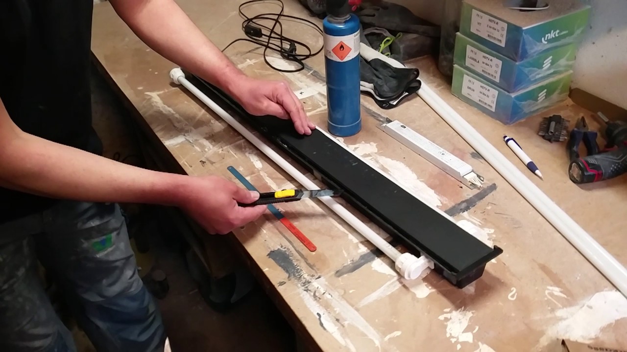 How To Open a Juwel Lighting Fixture