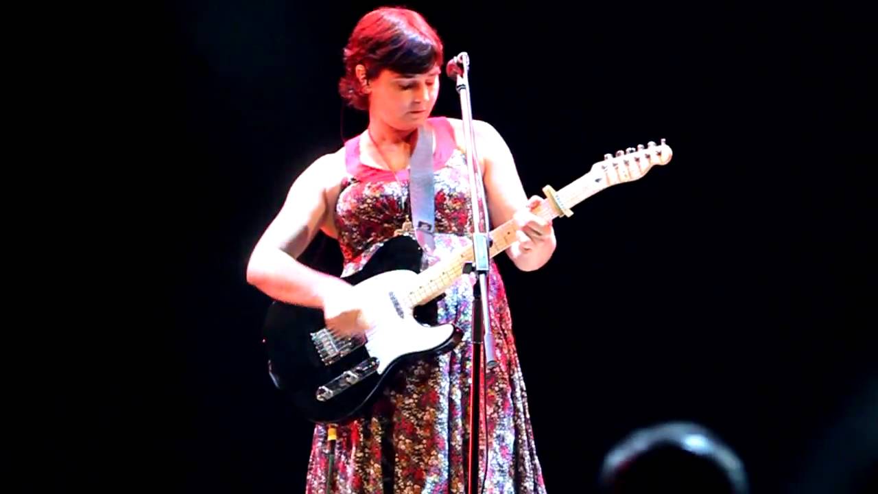 Sinead O'CONNOR - The Emperor's New Clothes  Genova 08.07.10