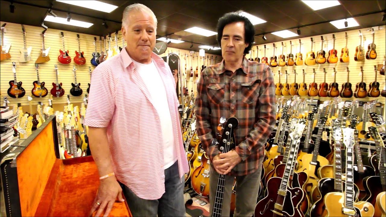 Tom Petty & the Heartbreaker bassist Ron Blair visits Norman's Rare Guitars