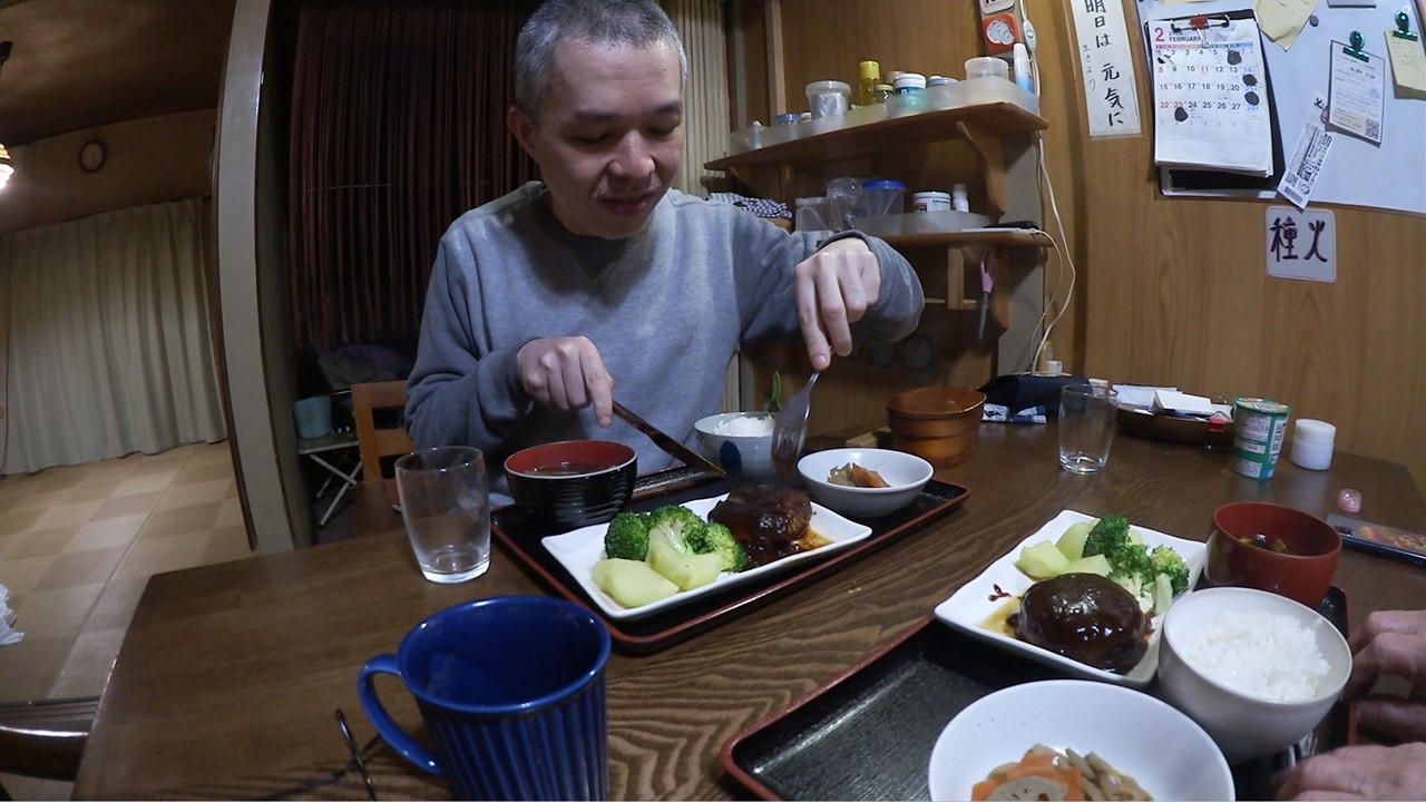 【障害者の日常】ハインツの冷凍ハンバーグを食べました。