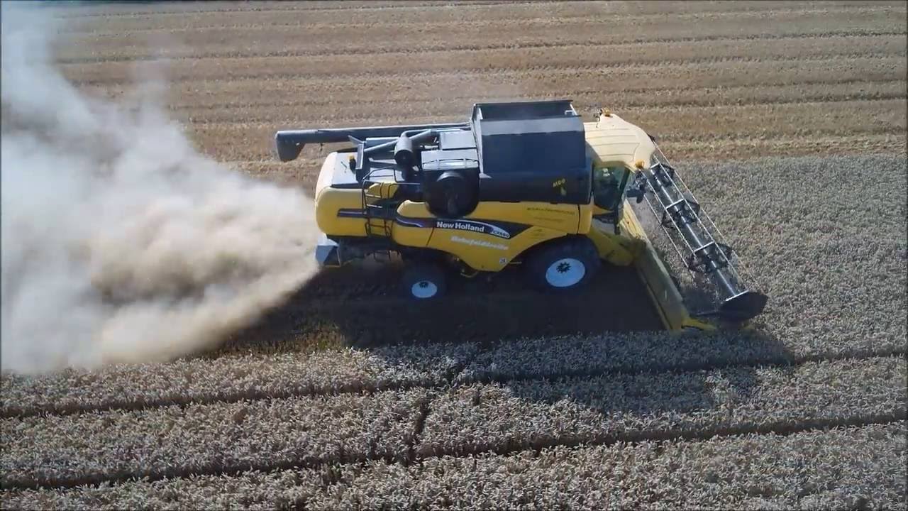 Weizenernte 2016 mit New Holland CX 880