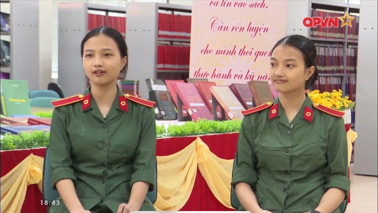 GẶP GỠ CHỊ EM SONG SINH CÙNG ĐỖ HỌC VIỆN QUÂN Y VỚI 30/30 ĐIỂM