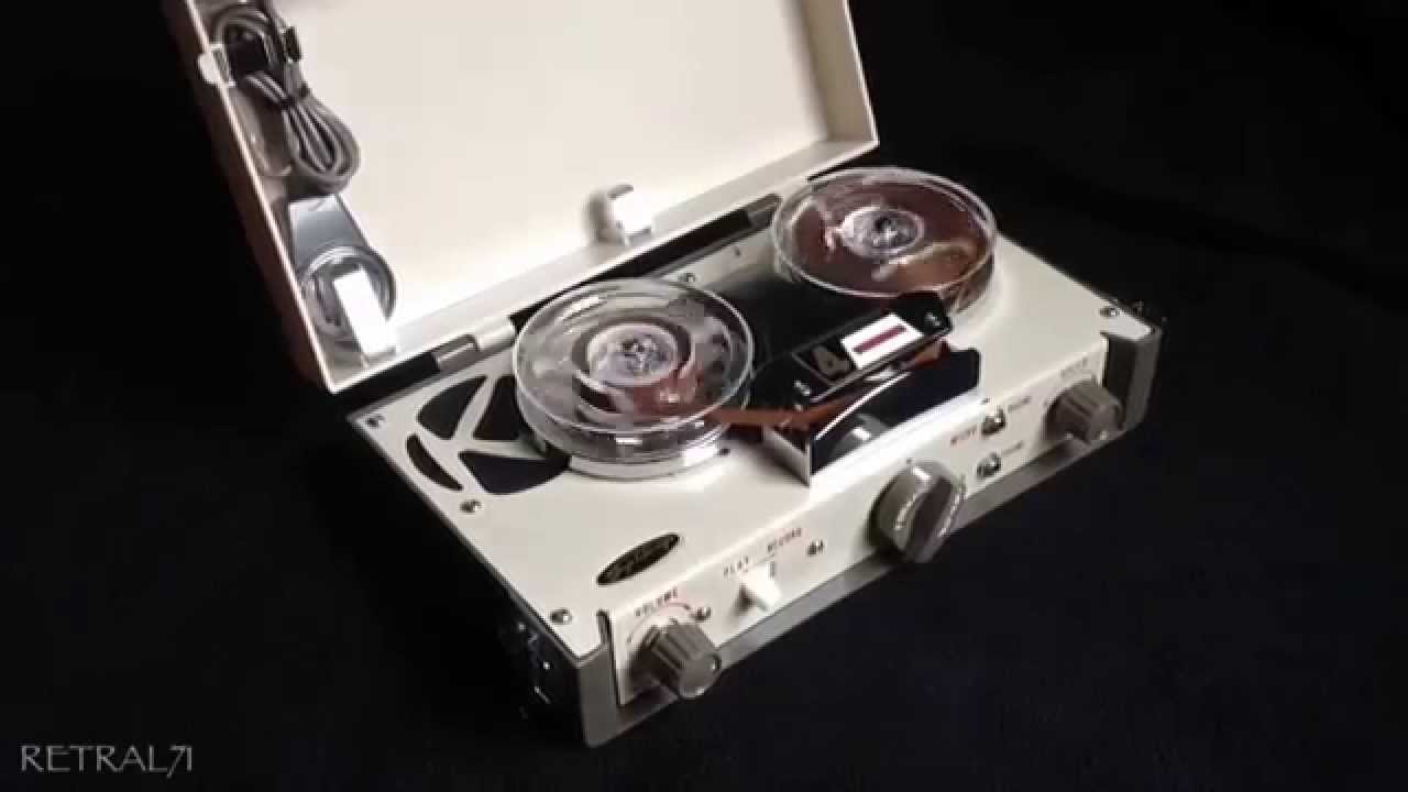 Fuji Cherry Super Deluxe FT-104A Reel To Reel Tape Recorder