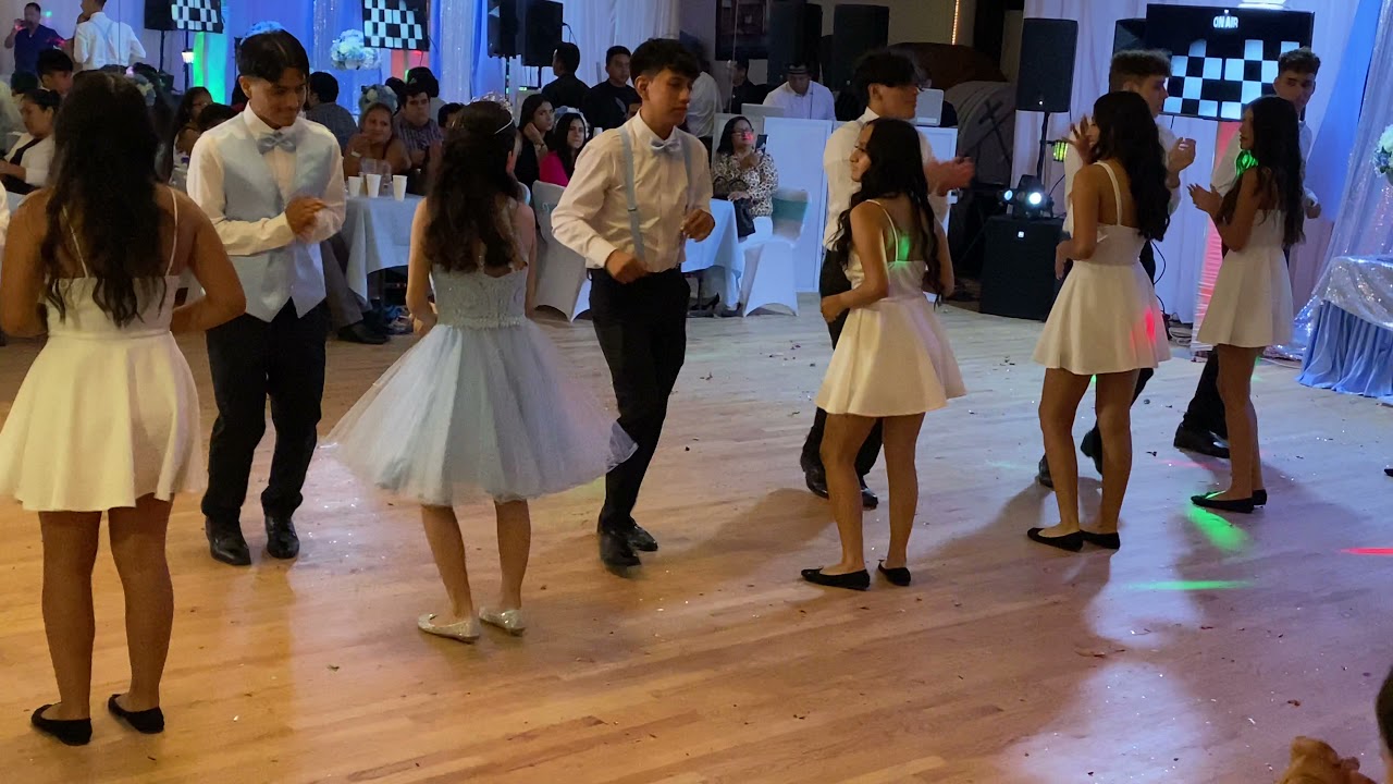 BAILE SORPRESA 15 Años 🍰