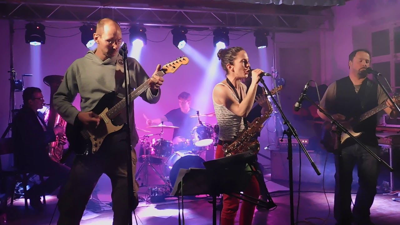 VMK (Veselá Mrtvá Klárka)