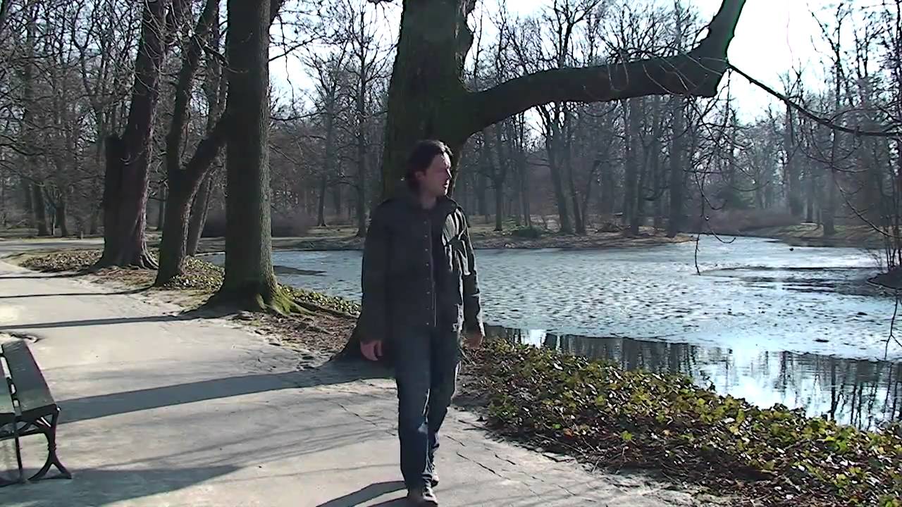 Znika wolno z oczu zima (Winter moves slowly out of sight)