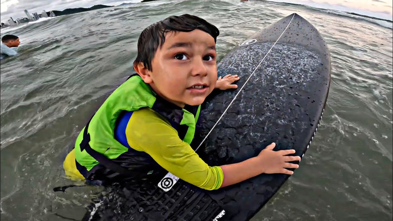 KAUÃ VIROU SURFISTA….