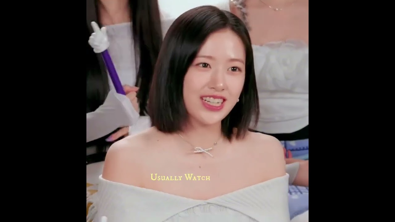 Yujin speaking English, I think about a lot. 💭