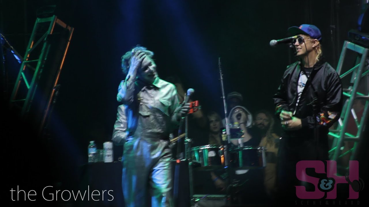 The Growlers - People Are Strange feat. Julian Casablancas (The Doors cover LIVE at Beach Goth 4)