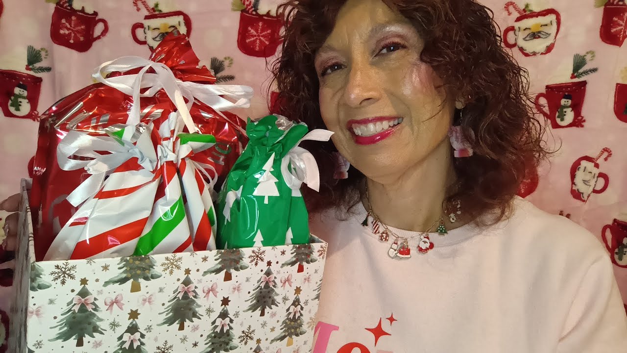 ASMR 🎀🎄 Secret Santa Gift Exchange 🎁 UNBOXING from @ASMR4EVERY1 