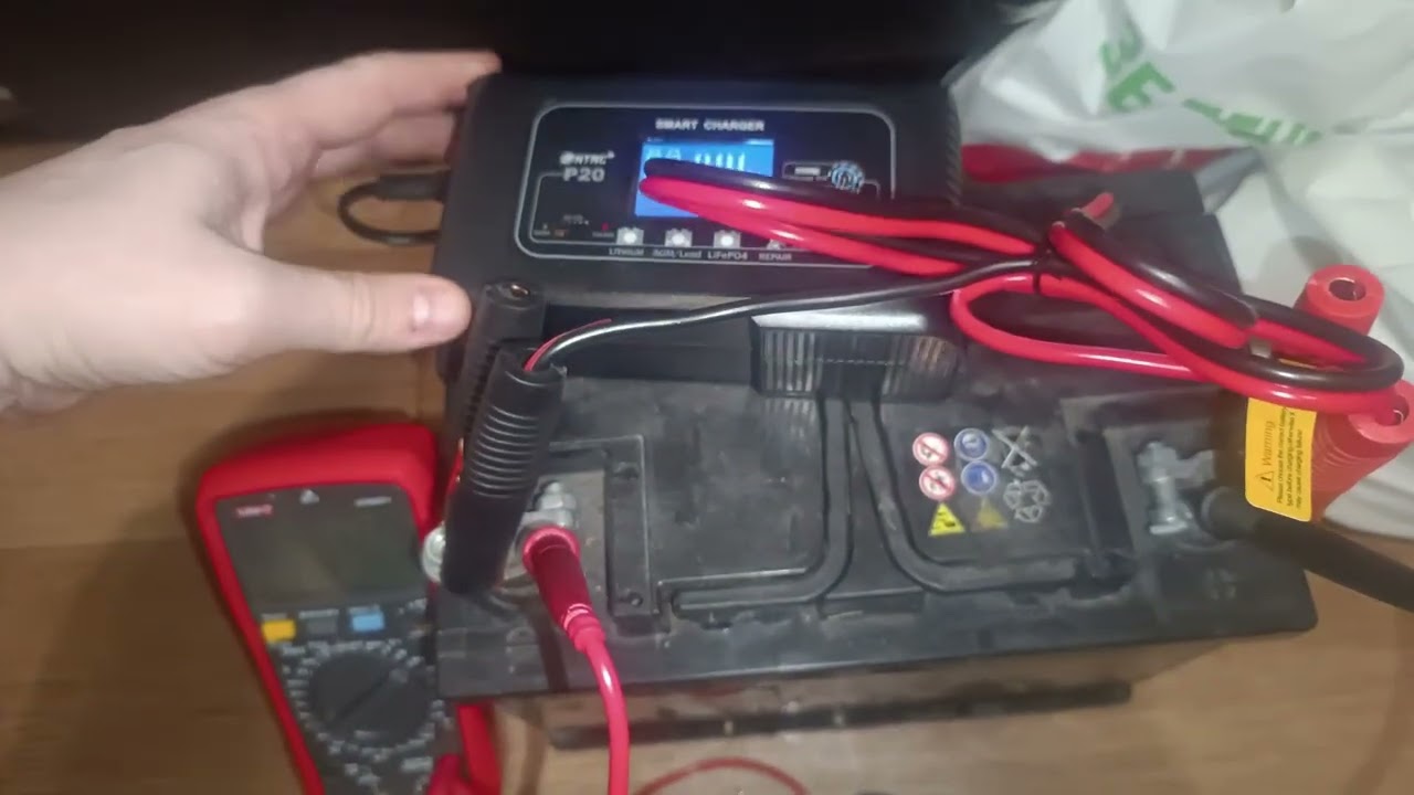 HTRC SMART CHARGER P20 умное зарядное устройство для аккумуляторов автомобильных литий-ионных...