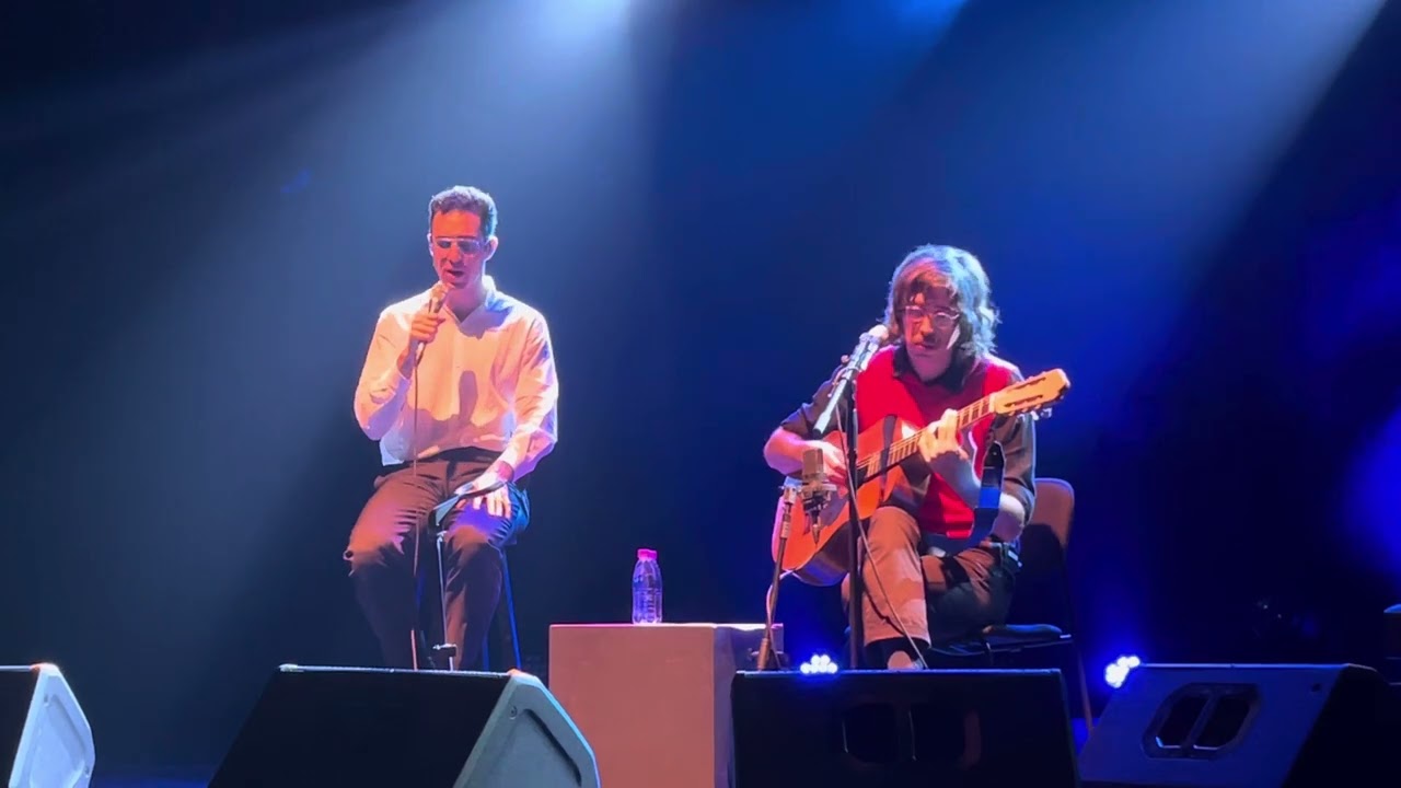 Todo homem por Zeca Veloso e Tim Bernardes