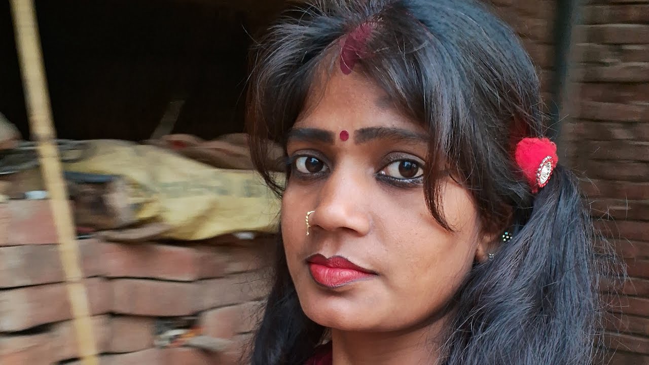 Khushbu 765 लाइव है!