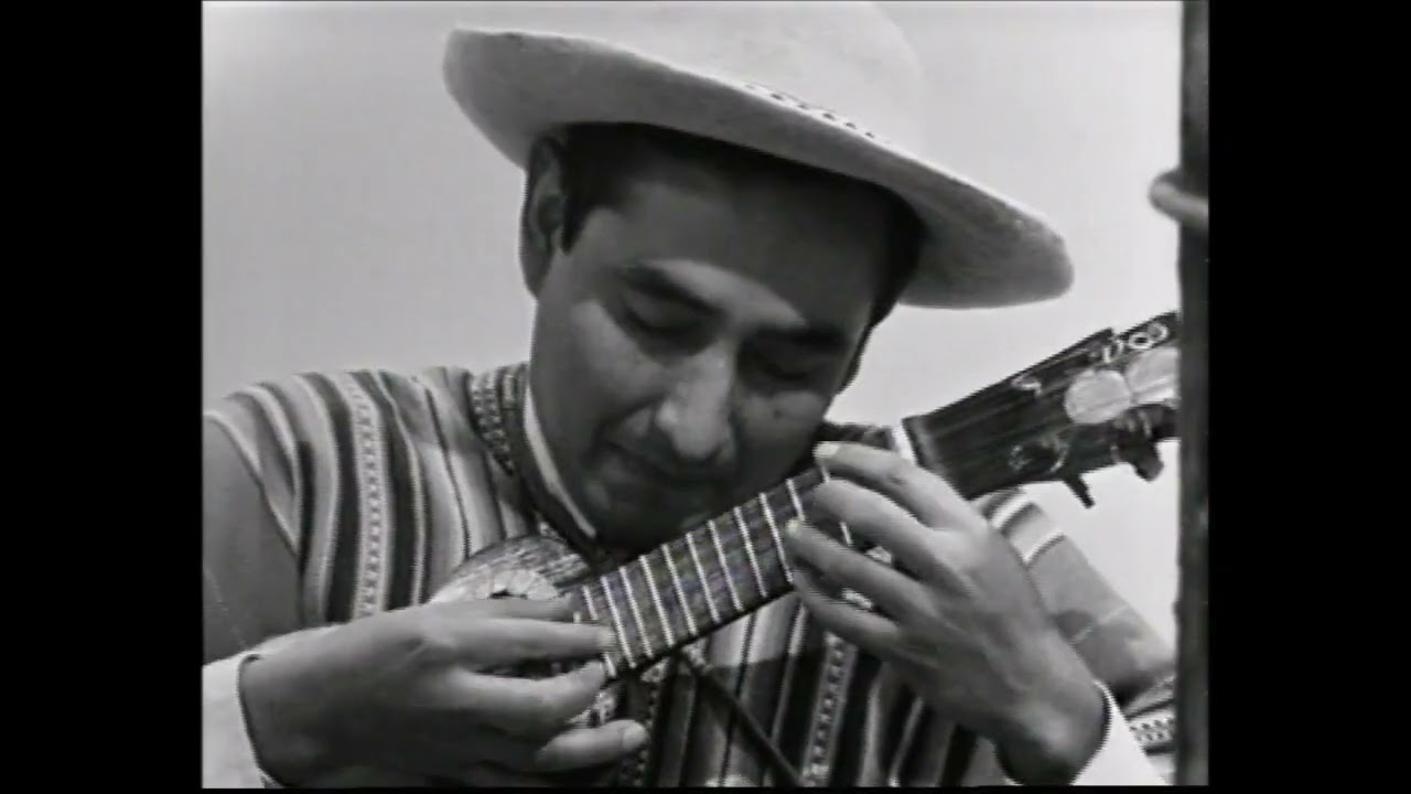 Jaime Torres con su Charango  -   Naranjitay  +  La Boliviana