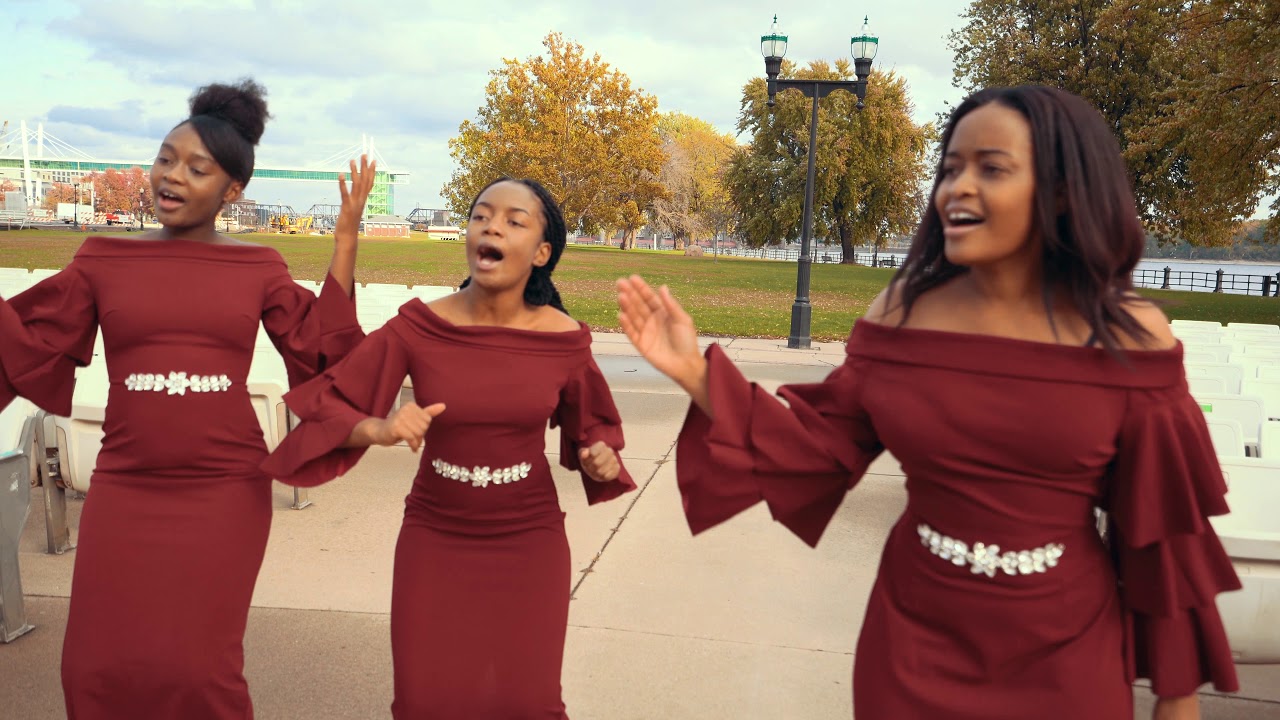 Fauzia - Mimi Nimebarikiwa (Official Music Video)