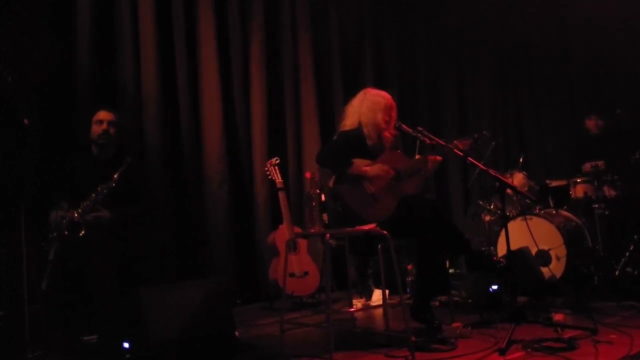 Jessica Pratt - Better Hate (live, 2024-11-21, Blackbox, Munich)