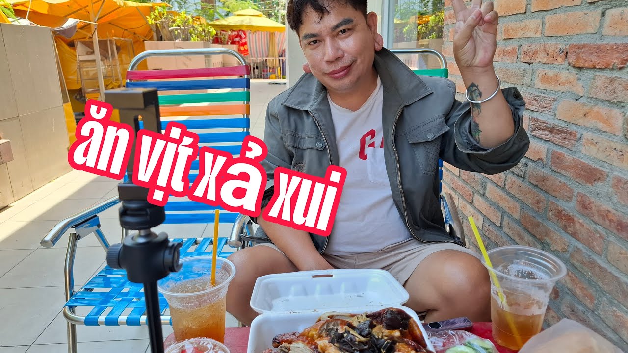 Tuấn Nguyễn buồn bạn bè ăn vịt xả xui