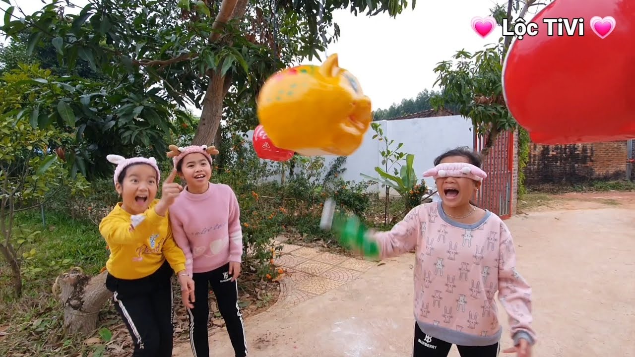 Đập Heo Đất | Xem 1000 lần vẫn cười • Trò chơi dân gian 💗 Lộc TiVi