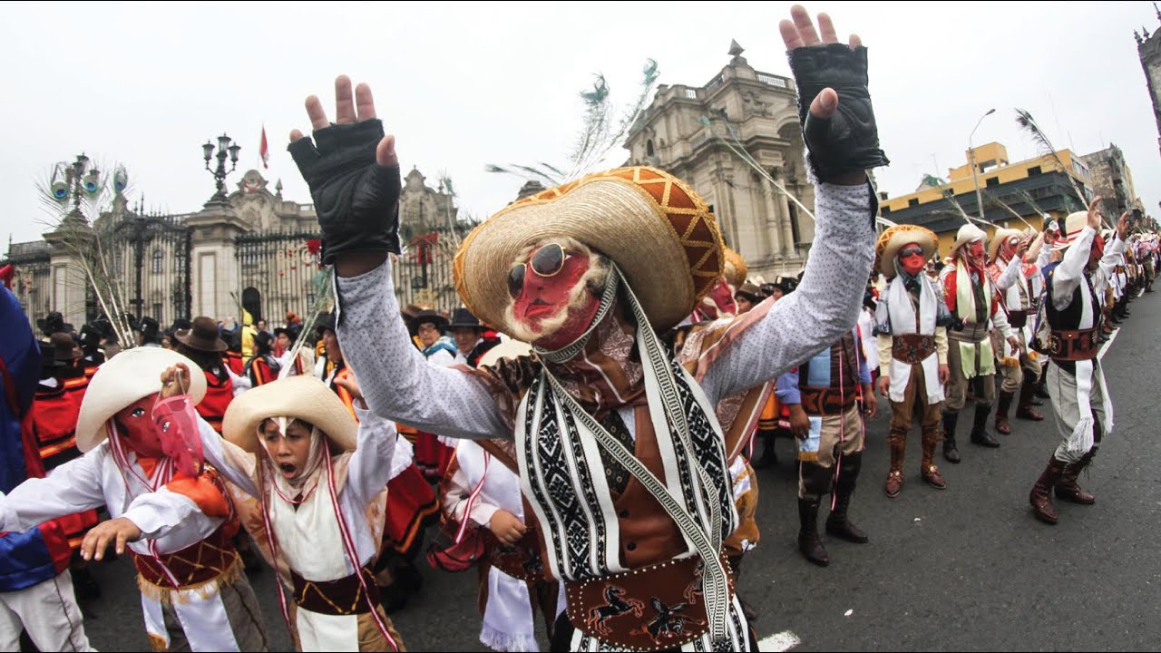 2015 Huaylía Antabambina en Lima (versión completa). Plaza Mayor!!!