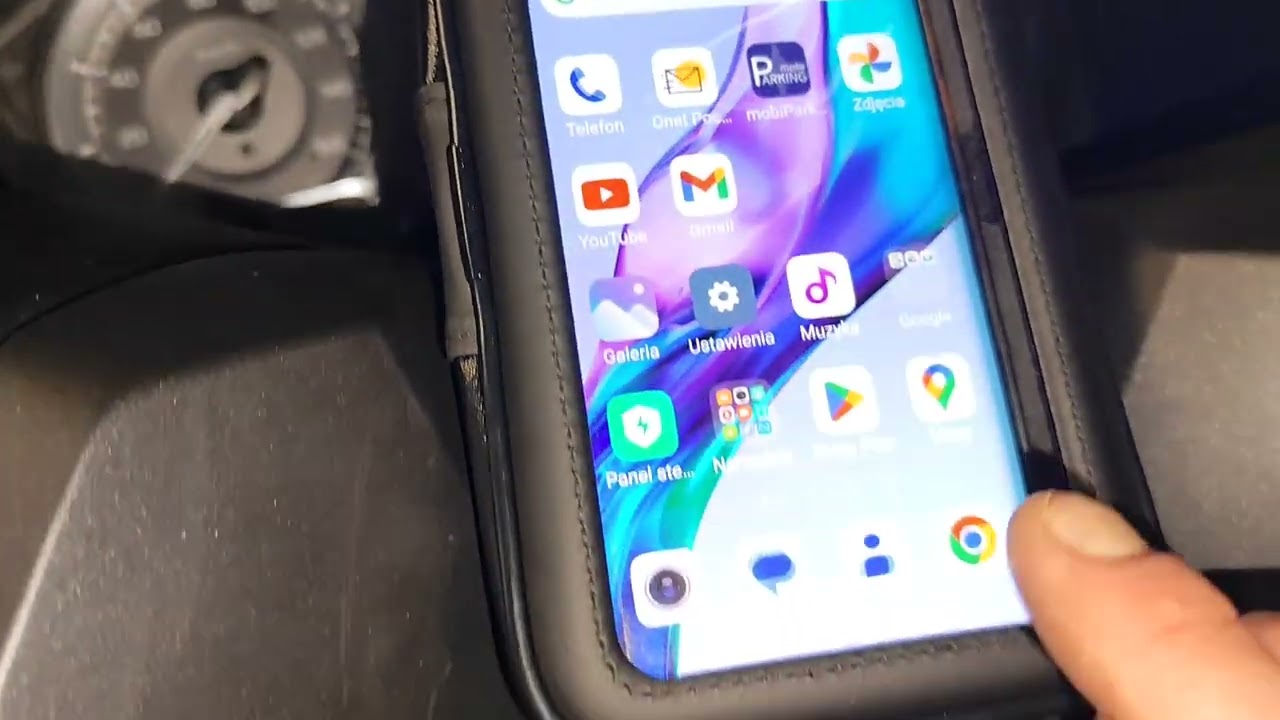 Honda Forza etuji do telefonu
