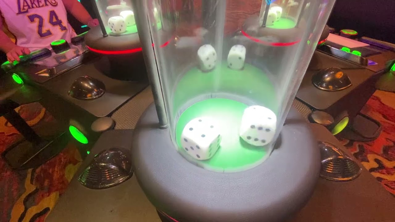 Small bank roll bubble craps strategy