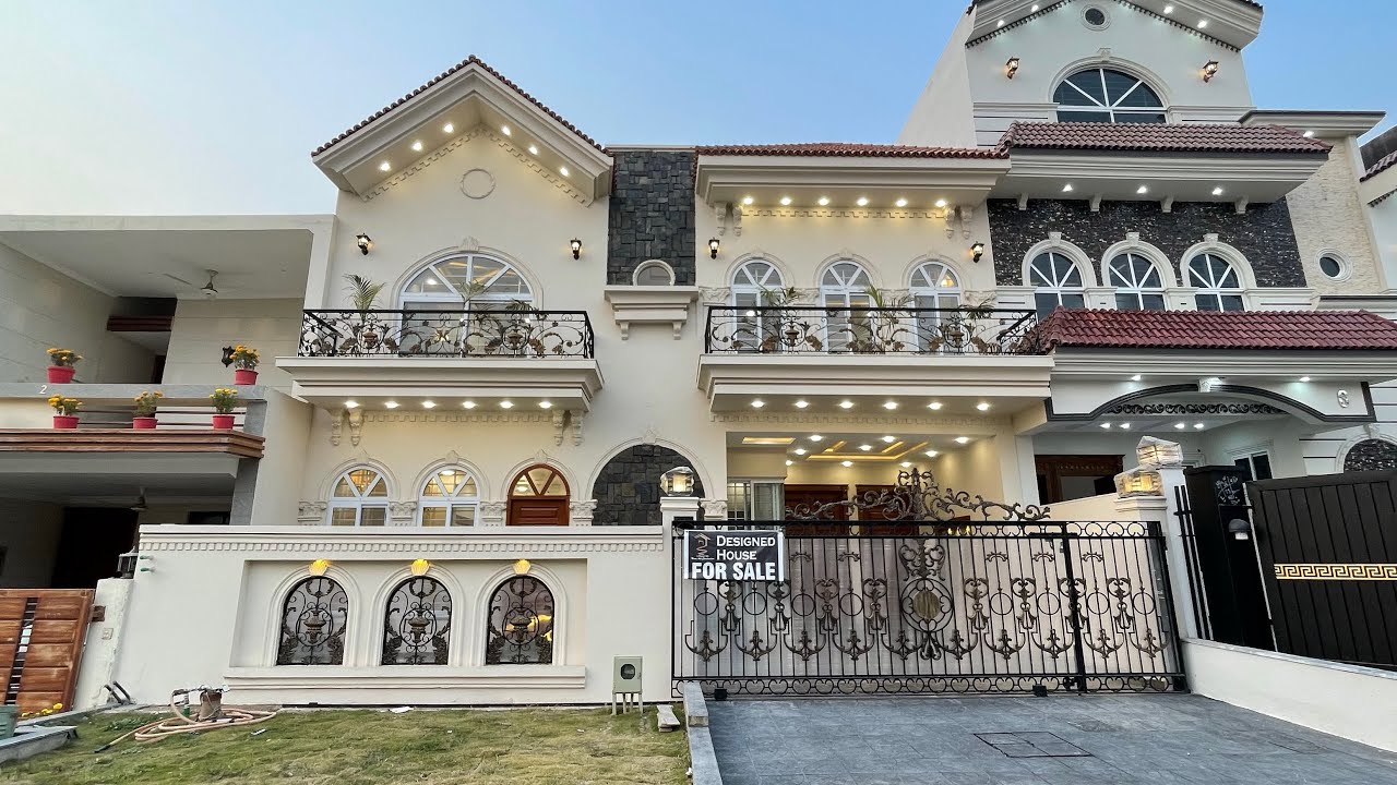 10 Marla Beautiful Spanish Design House For Sale in G-13 Islamabad