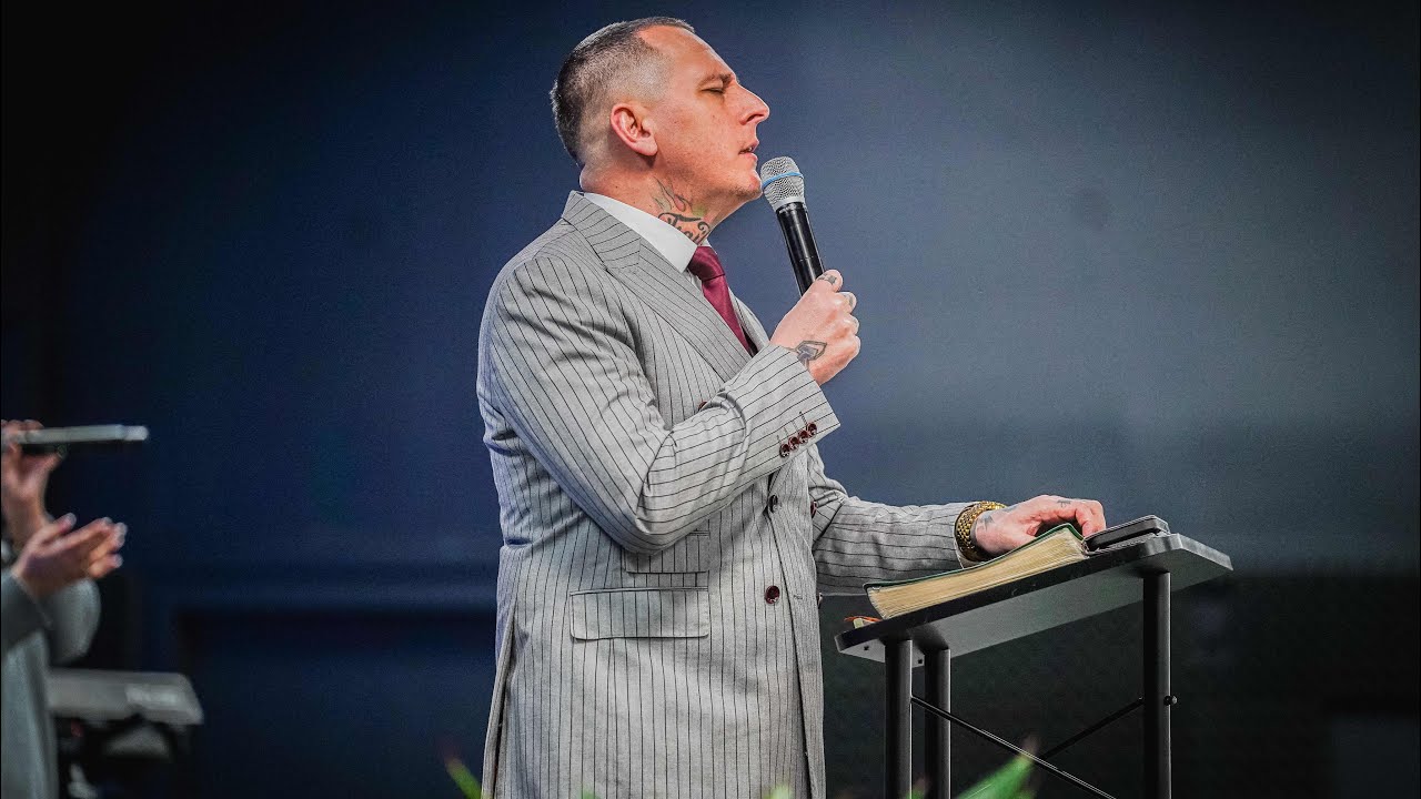 Sunday Main Event: Building Your Life Around The Will of God!