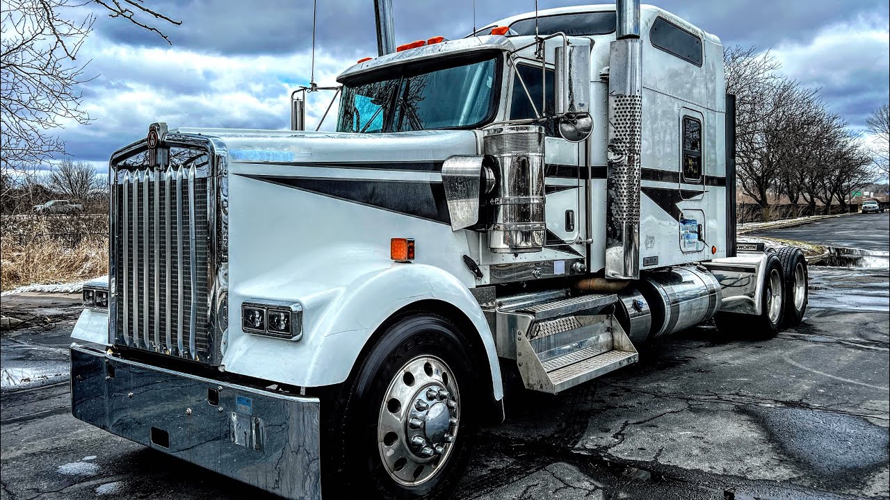 2021 Kenworth W900L for sale! 270k Miles $154,950